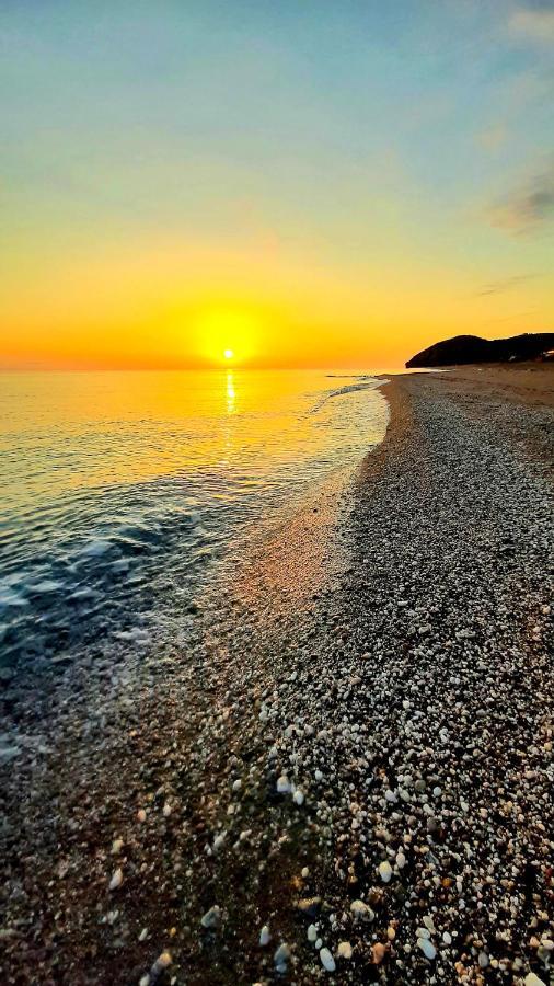 Villa Dimitra Mourteri Dış mekan fotoğraf